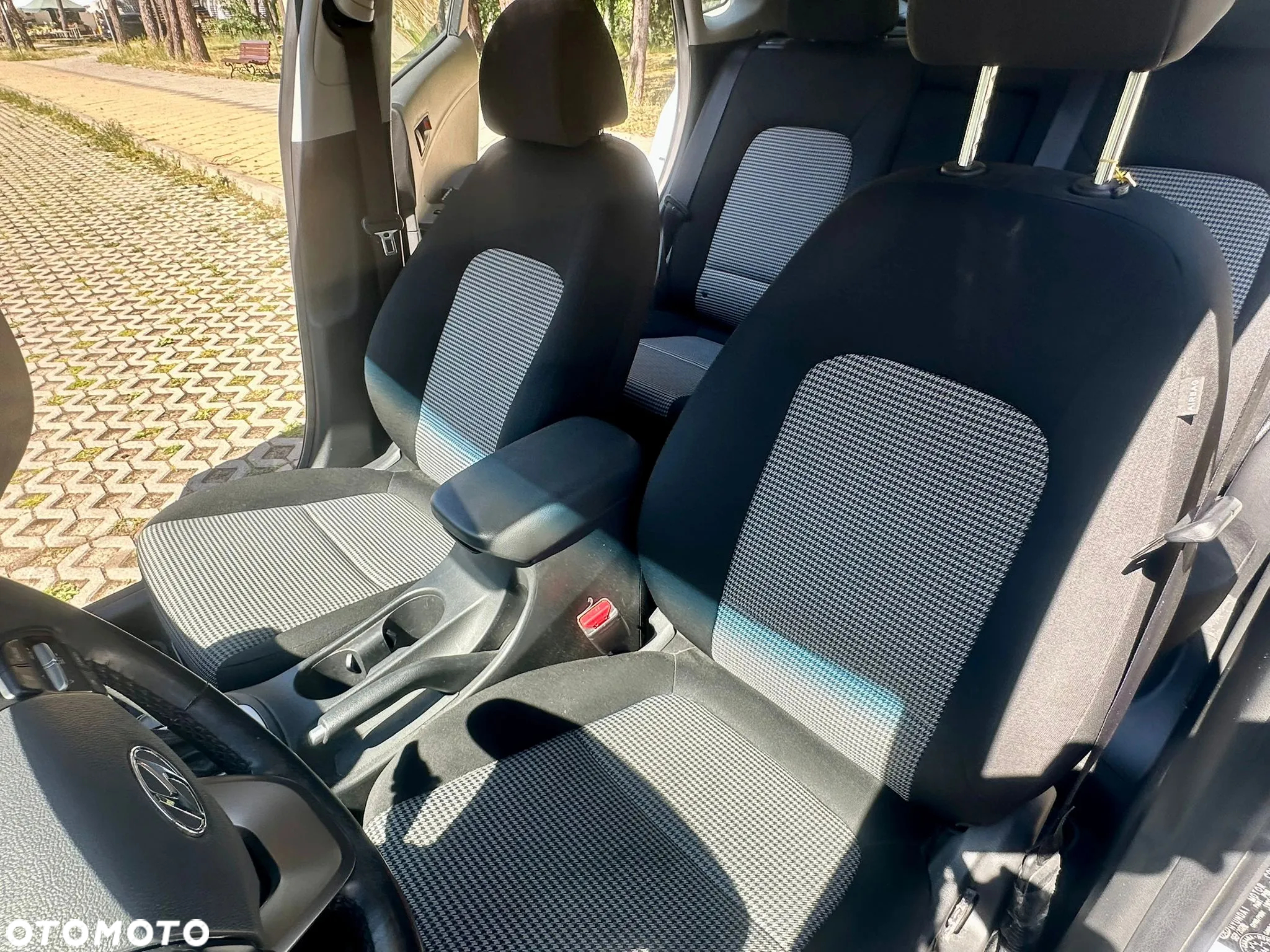 Hyundai Kona - 17