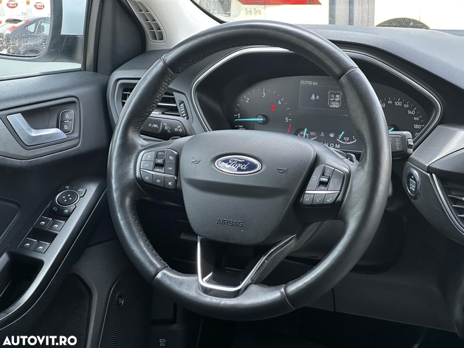 Ford Focus - 10