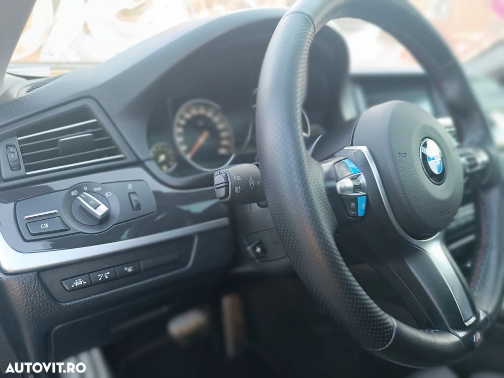 BMW Seria 5 530d xDrive - 15