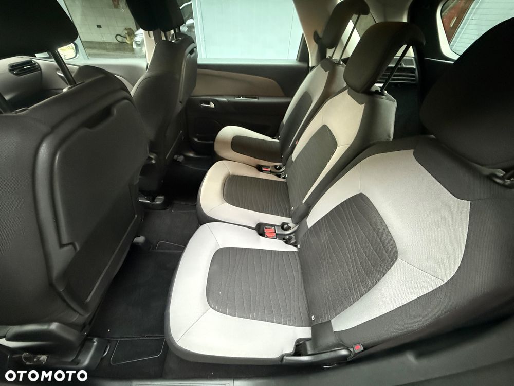 Citroën C4 Picasso e-HDi 115 Attraction - 19