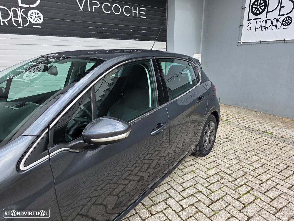 Peugeot 208 1.6 e-HDi Allure - 22