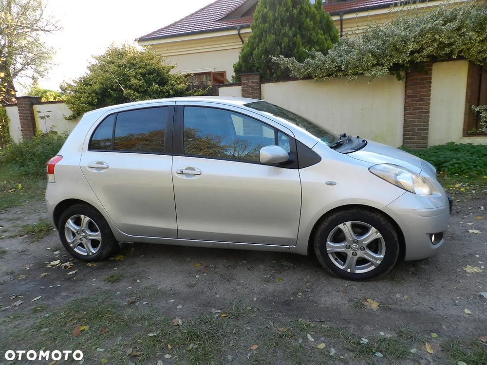 Toyota Yaris - 5