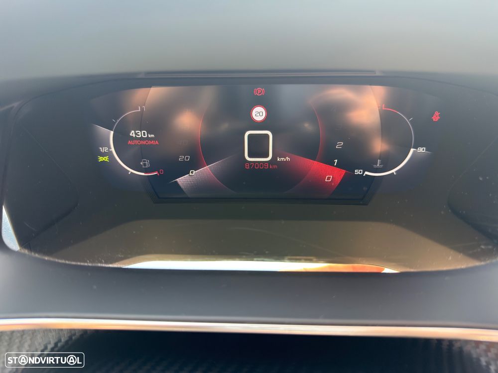 Peugeot 2008 1.2 PureTech GT Line - 9