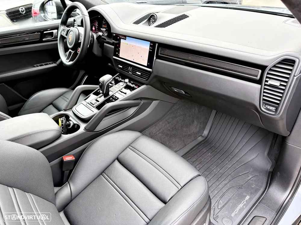 Porsche Cayenne Coupé Turbo - 29