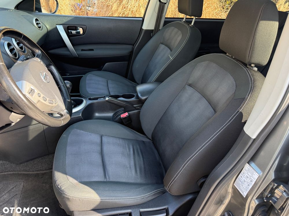 Nissan Qashqai+2 - 21