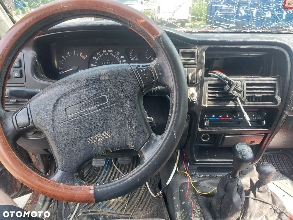 Opel Frontera A Long 4x4 terenówka silnik 2.2 Benzyna X22XE X22SE skrzynia biegów most reduktor napęd rama poroże kangur bumper przód wał wachacz bak zbiornik osłona koła felgi szyba wydech hak holowniczy lampa zamek koło zapasowe klapa tył tylna szyba uchylna NA CZĘŚCI WSZYSTKIE CZĘŚCI - 15