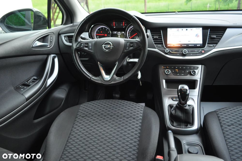 Opel Astra 1.4 Turbo Edition - 26