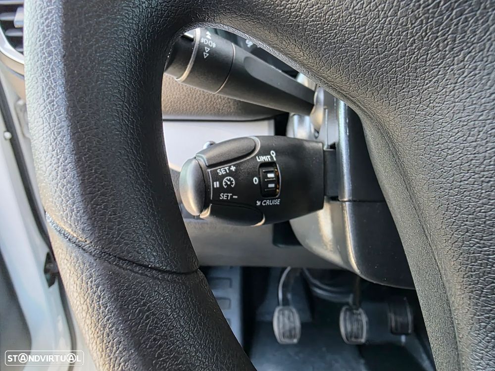 Toyota Proace Verso 1.5 D-4D L2 1.2T Comfort 9L PDL - 20