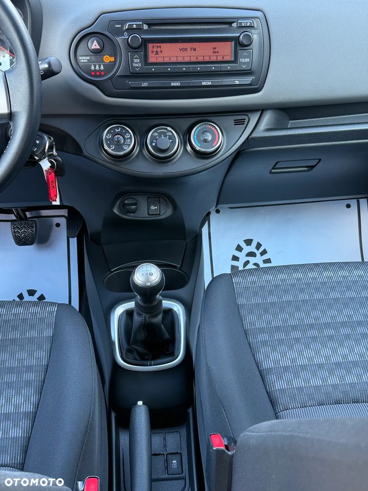 Toyota Yaris 1.0 Active EU6 - 7