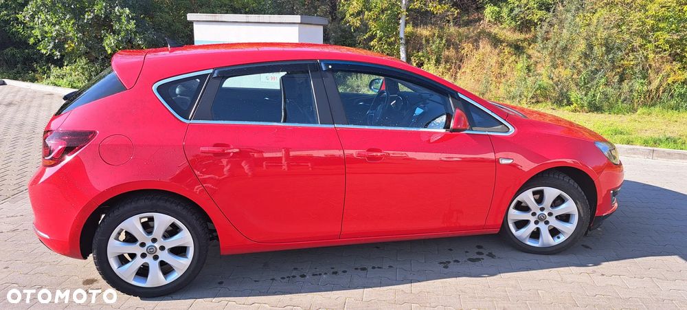 Opel Astra IV 2.0 CDTI Cosmo - 6