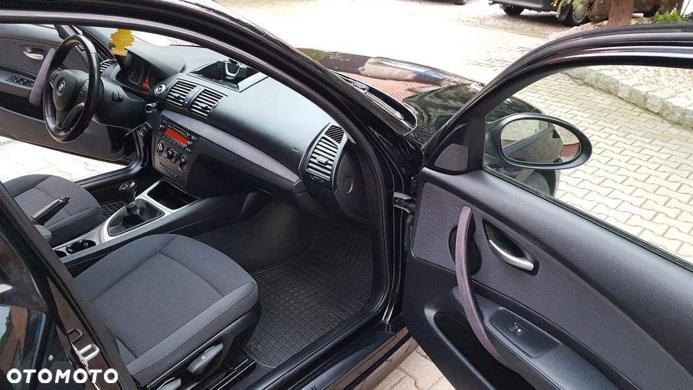 BMW Seria 1 116i - 16
