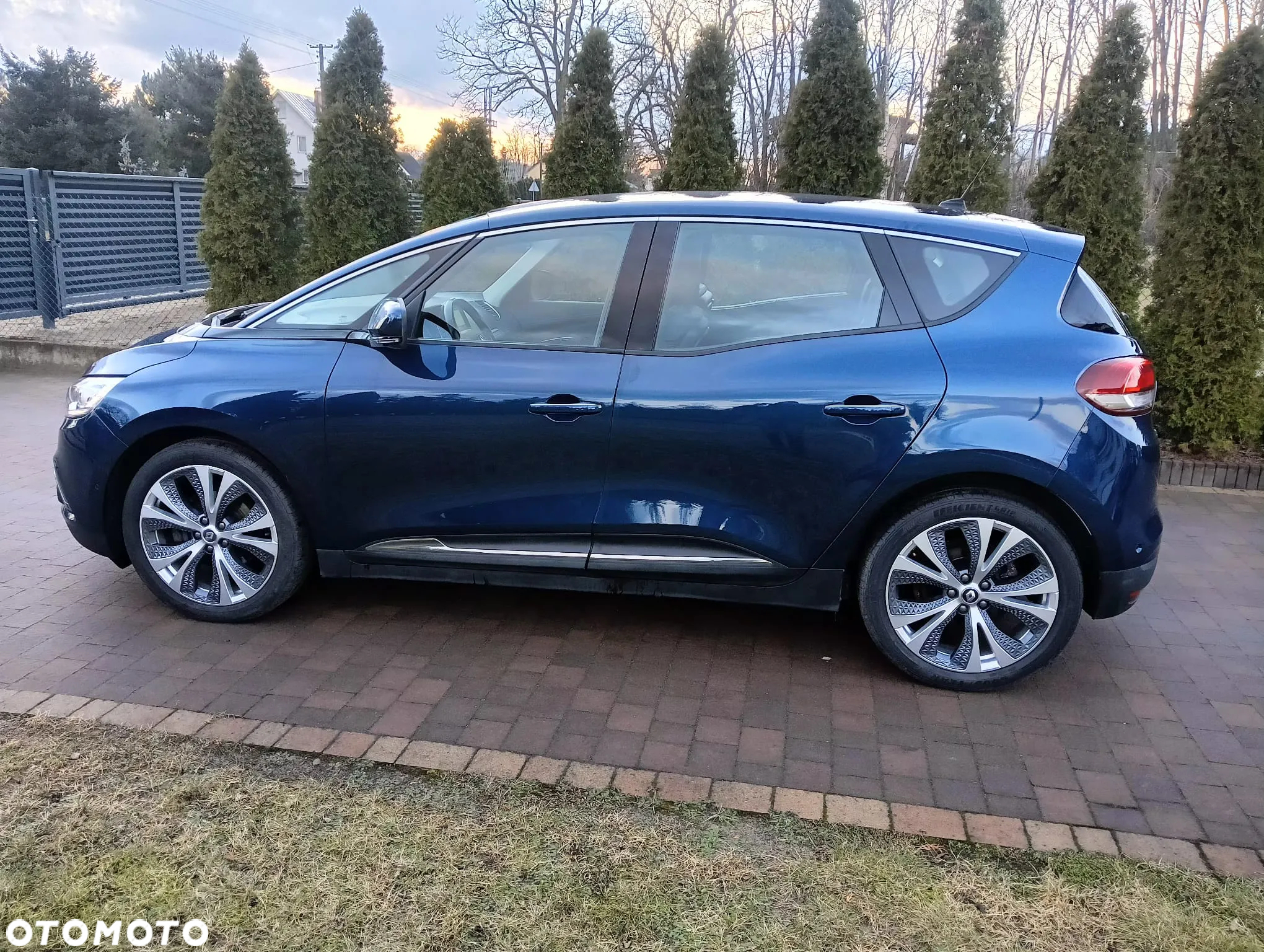 Renault Scenic - 6