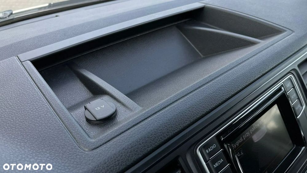 Volkswagen Transporter - 29