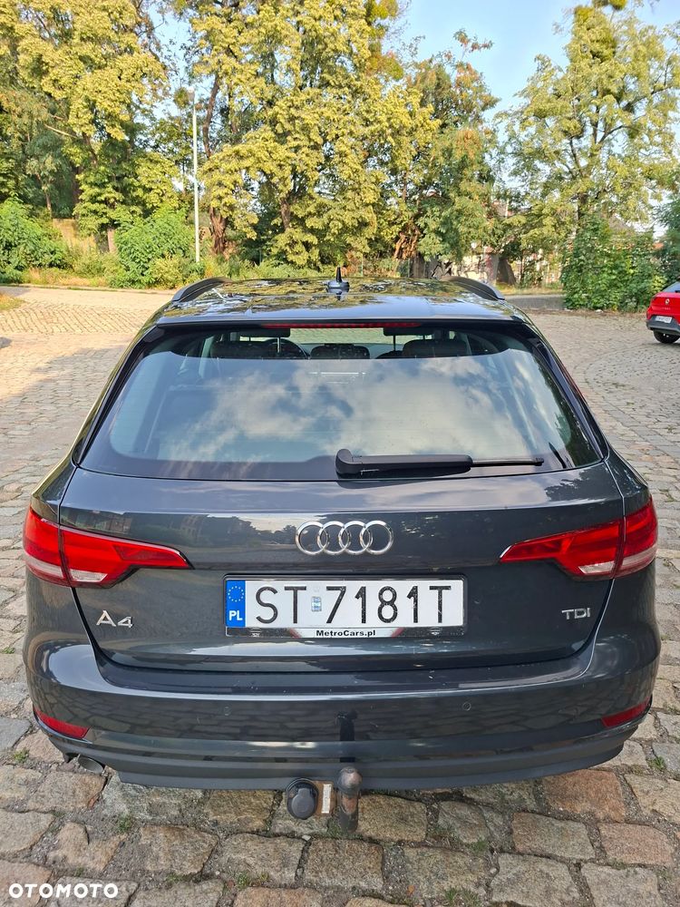 Audi A4 Avant 2.0 TDI S tronic - 13
