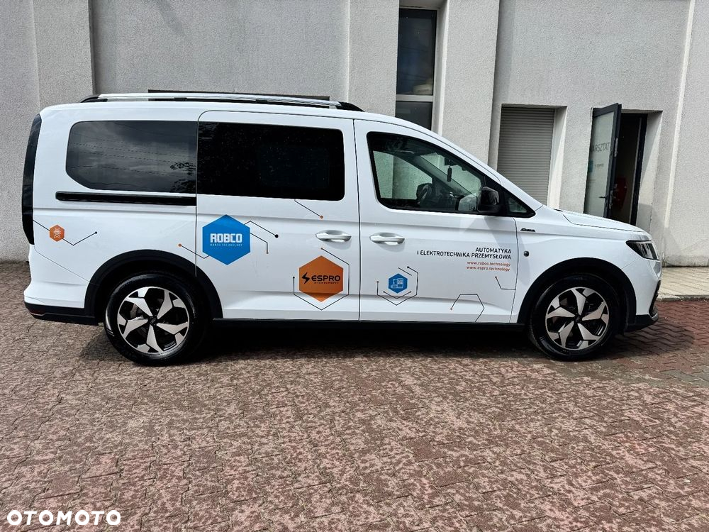 Ford Tourneo Connect Grand - 2
