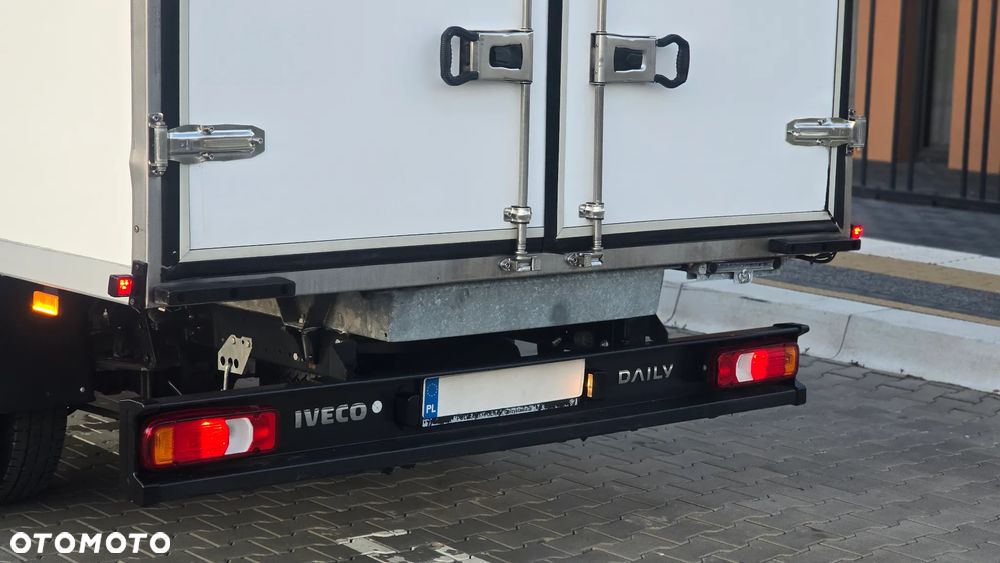 Iveco ❗️❗️DAILY 3.0 180Km 50C18 JAK NOWY ❗️❗️NOWY MODEL / CHŁODNIA MROŹNIA -32 +32 / ZASILANIE 230V / PIERWSZY WŁASCICIEL  / TEMPOMAT AKTYWNY / BLIŹNIAKI / ZASILANIE 230V / GRUBA SCIANKA / ZABUDOWA DPR / AGREGAT CARRIER XARIOS 350 / WERSJA WZMOCNIONA / FULL OPCJA / SERWIS ASO / SALON POLSKA / 35C15 50C15 35C18❗❗ JAK Z SALONU - NOWY -❗❗ - 21