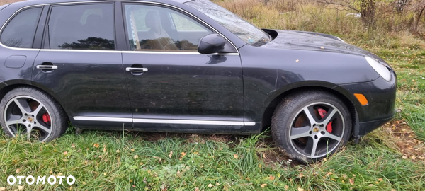 Przód kompletny Porsche Cayenne Turbo maska zderzak pas chłodnice błotnik grill lampa