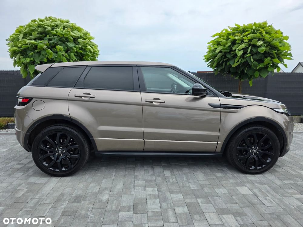 Land Rover Range Rover Evoque SD4 Black Dynamic - 4