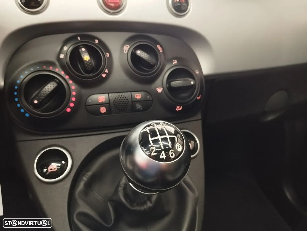 Fiat 500 1.0 Hybrid Connect - 27