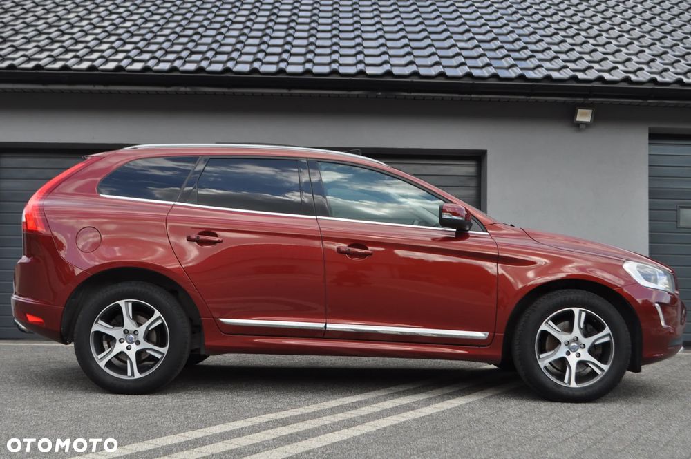 Volvo XC 60 D4 Drive-E Momentum - 3