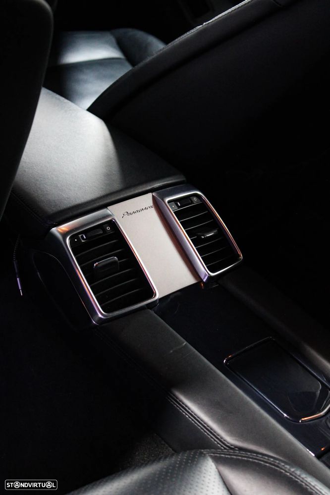 Porsche Panamera S Hybrid - 36