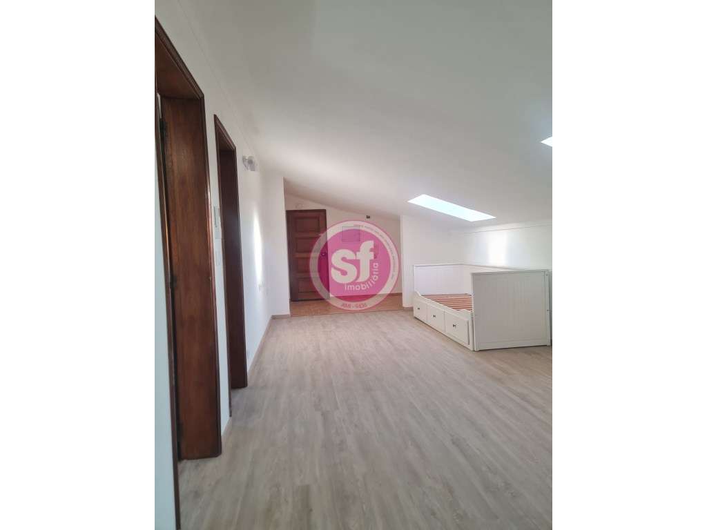 Arrumos no centro de Anadia para Venda ! - Grande imagem: 2/15