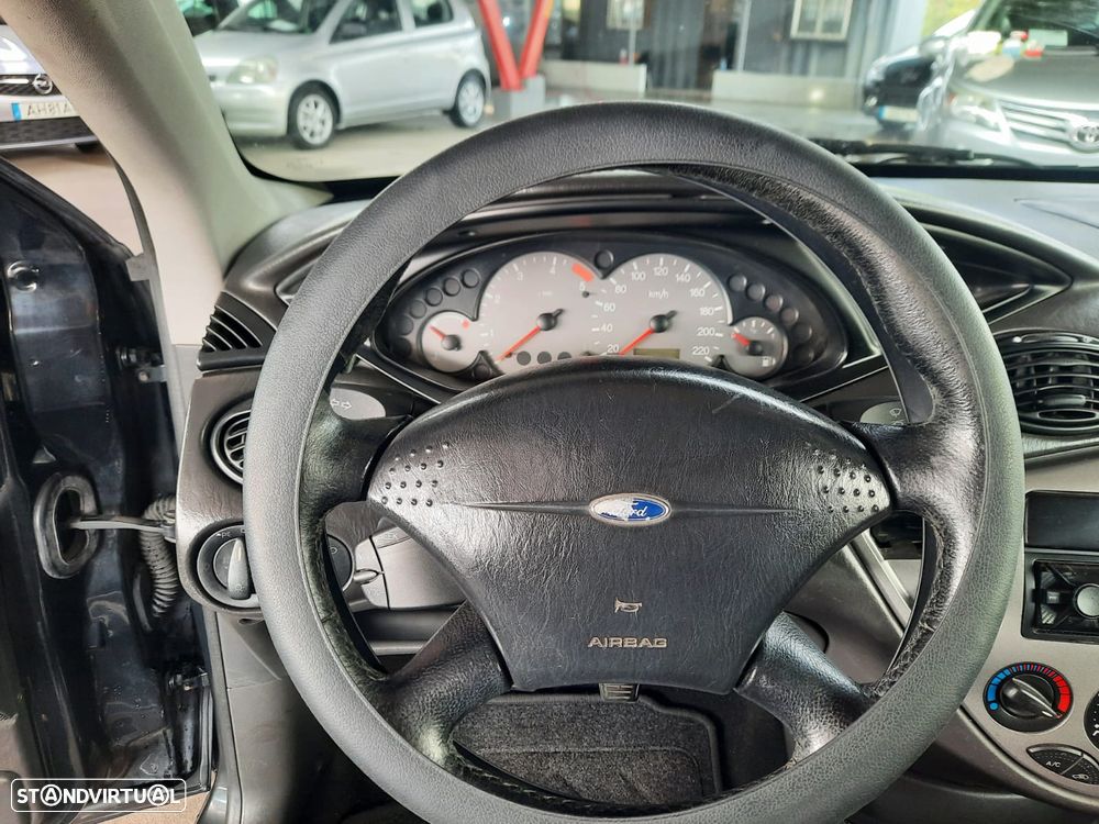 Ford Focus 1.8 TDCi Trend - 6