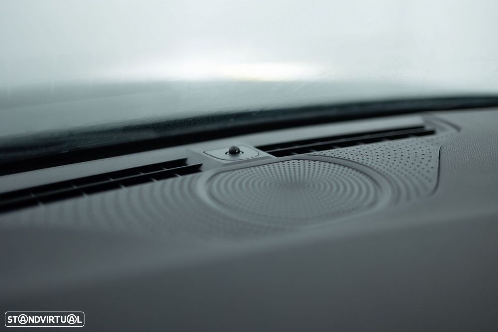 Peugeot 308 1.6 Hybrid GT e-EAT8 - 21