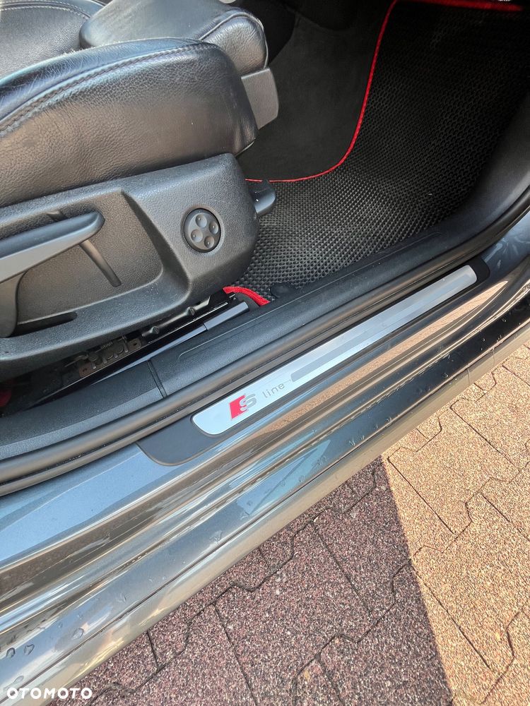 Audi A4 Avant 2.0 TDI ultra - 11