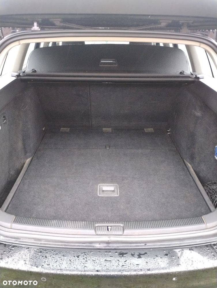 Volkswagen Golf VI 1.6 TDI BlueMot Comfortline - 7