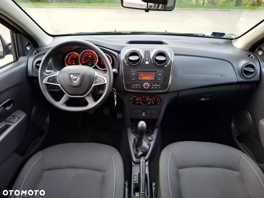 Dacia Logan 1.2 16V 75 Laureate - 25