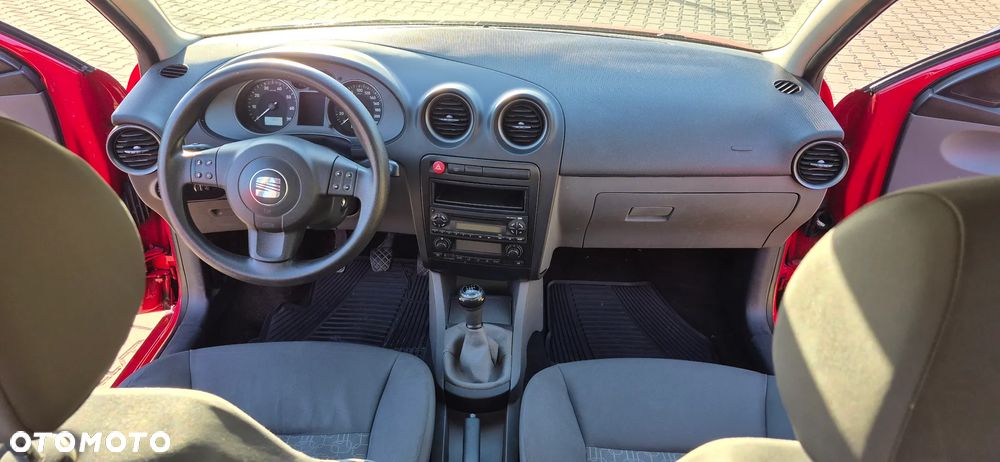 Seat Ibiza 1.4 16V Stylance - 12