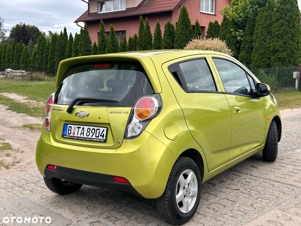 Chevrolet Spark 1.0 - 6