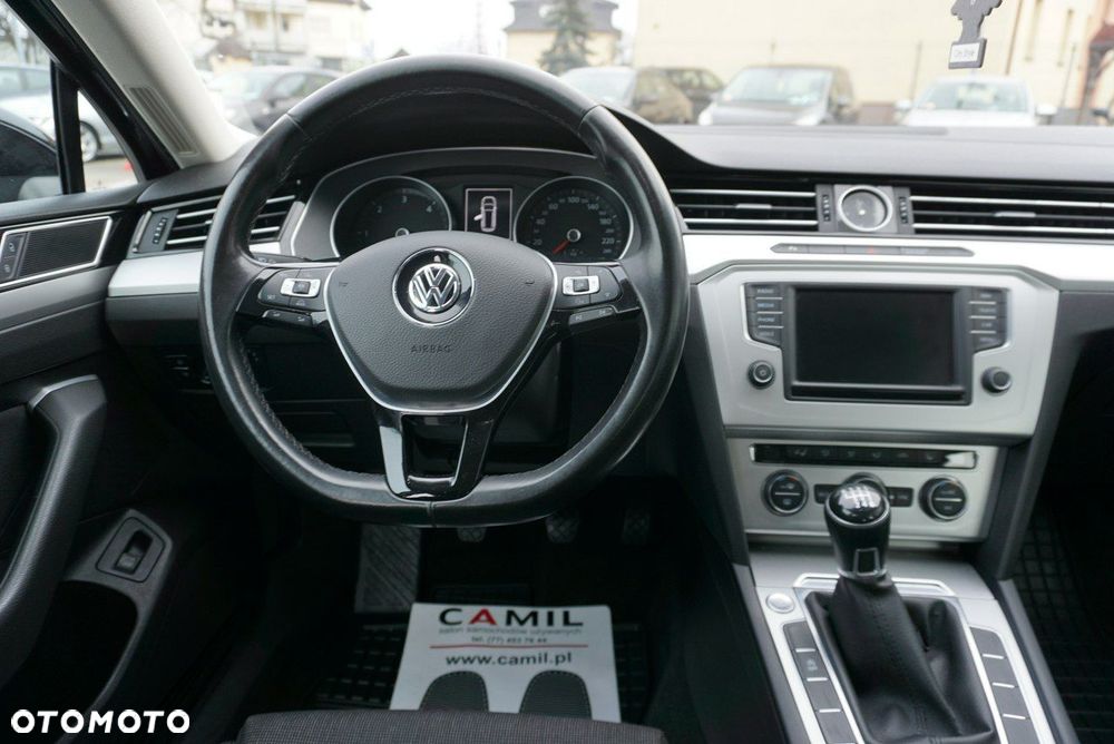 Volkswagen Passat - 18