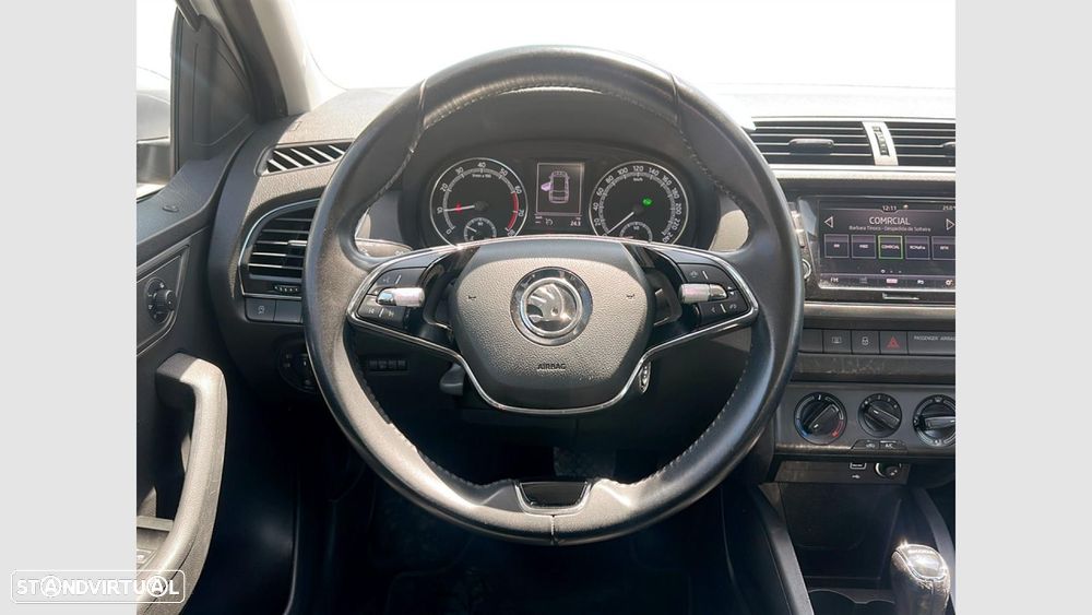 Skoda Fabia 1.0 TSI Ambition DSG — fotografia 15