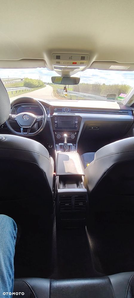 Volkswagen Arteon 2.0 TDI SCR Elegance DSG - 4