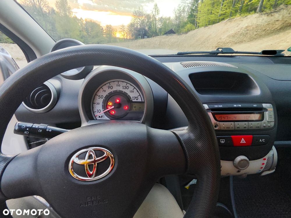 Toyota Aygo Cool - 15