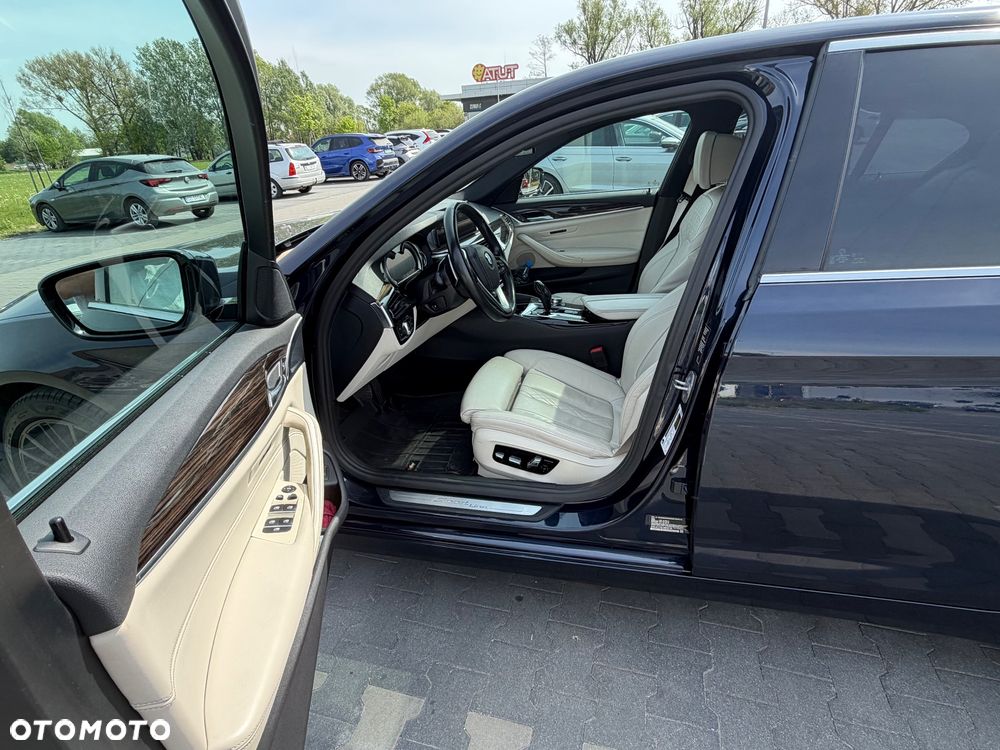 BMW Seria 5 540i xDrive Sport Line - 6