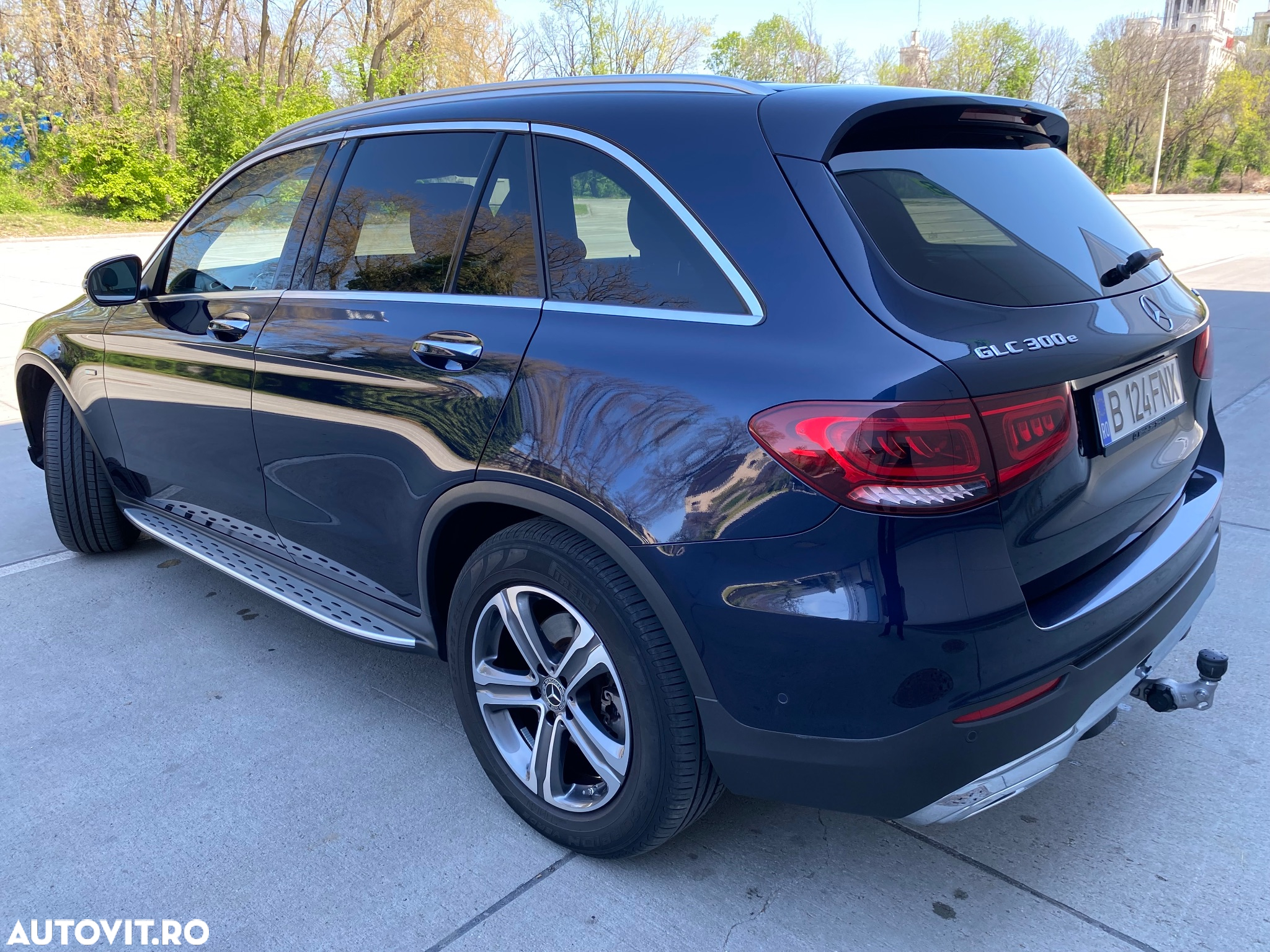 Mercedes-Benz GLC 300 e 4Matic 9G-TRONIC Exclusive - 2