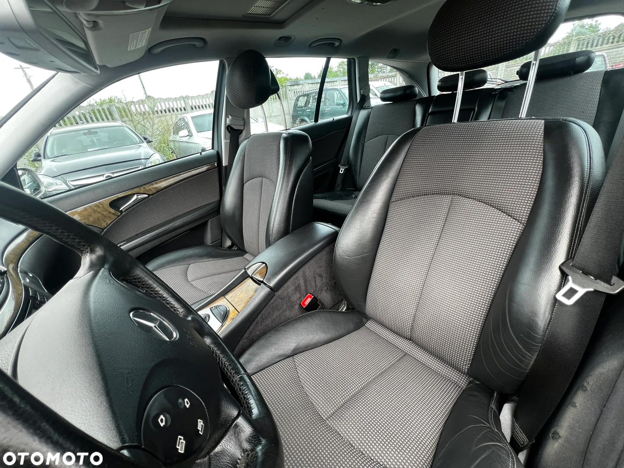 Mercedes-Benz Klasa E 200 T Kompressor Automatik Avantgarde - 15