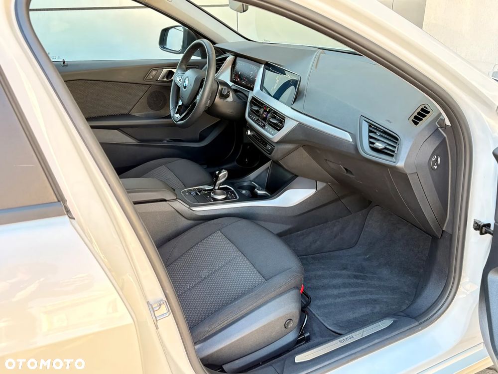 BMW Seria 1 118i Advantage - 17