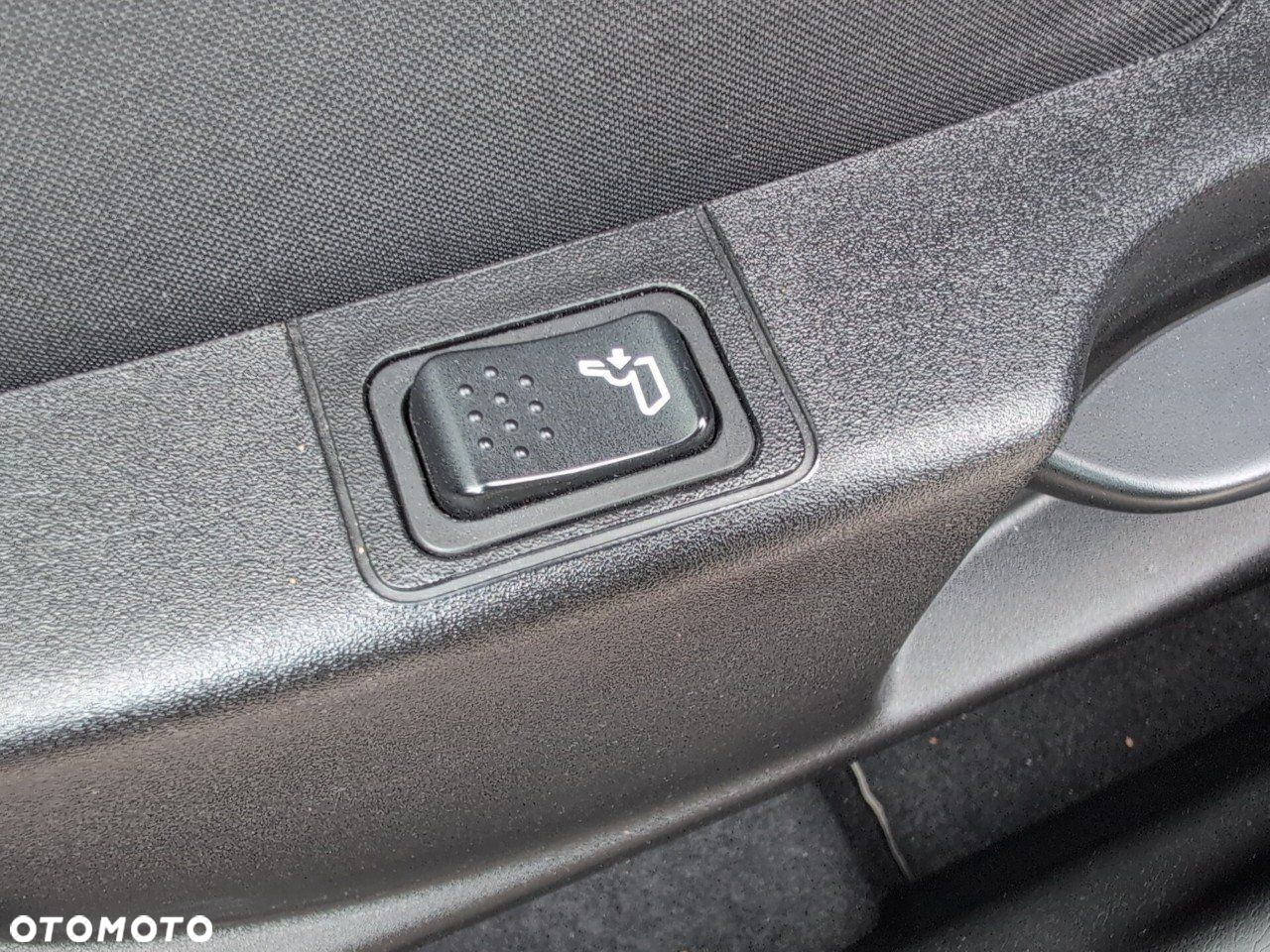 Fiat Tipo 1.6 MultiJet Cross - 13