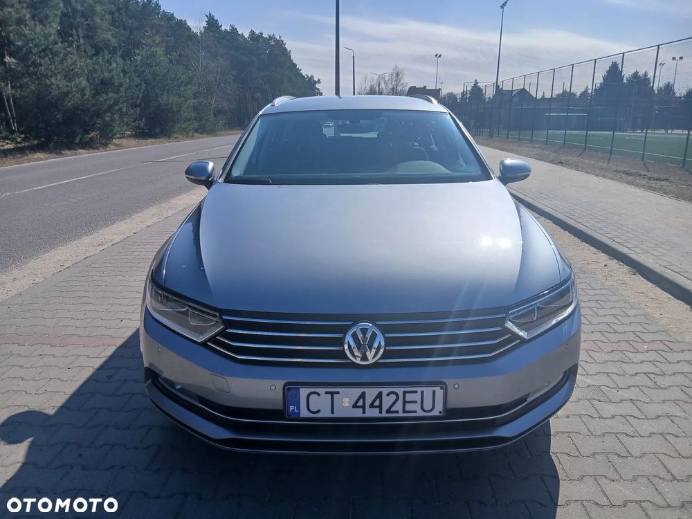 Volkswagen Passat 2.0 TDI SCR DSG Trendline - 3
