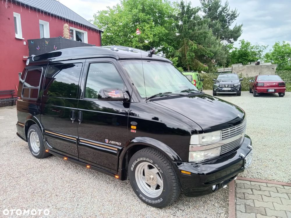 Chevrolet Astro - 6