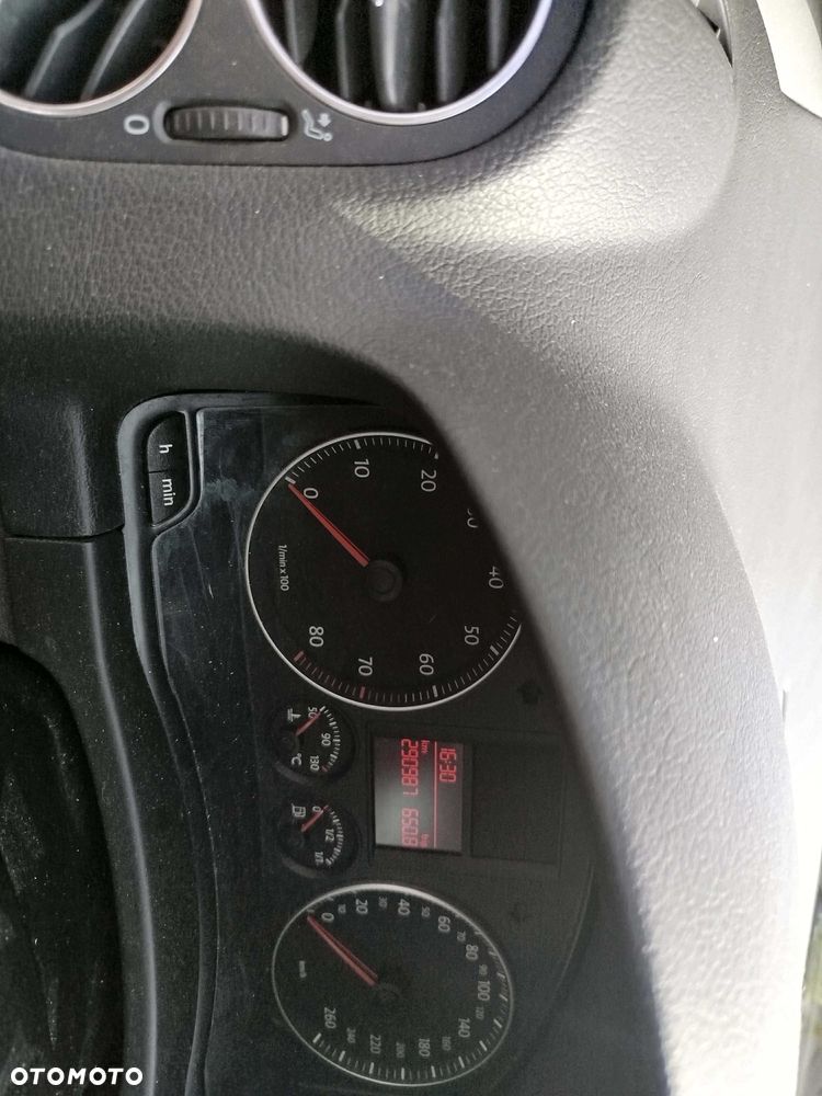 Volkswagen Golf Plus - 6