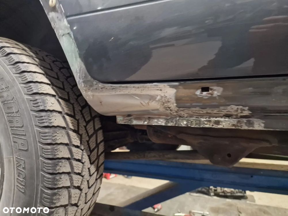 Lexus LX 470 - 22