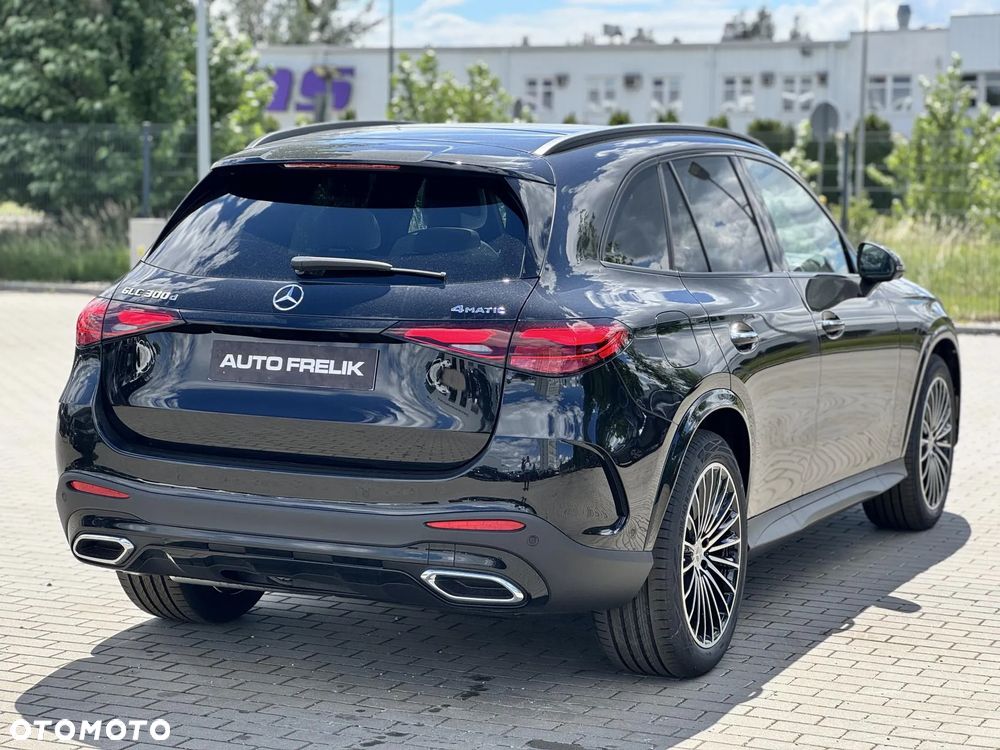 Mercedes-Benz GLC 300 d mHEV 4-Matic AMG Line - 10