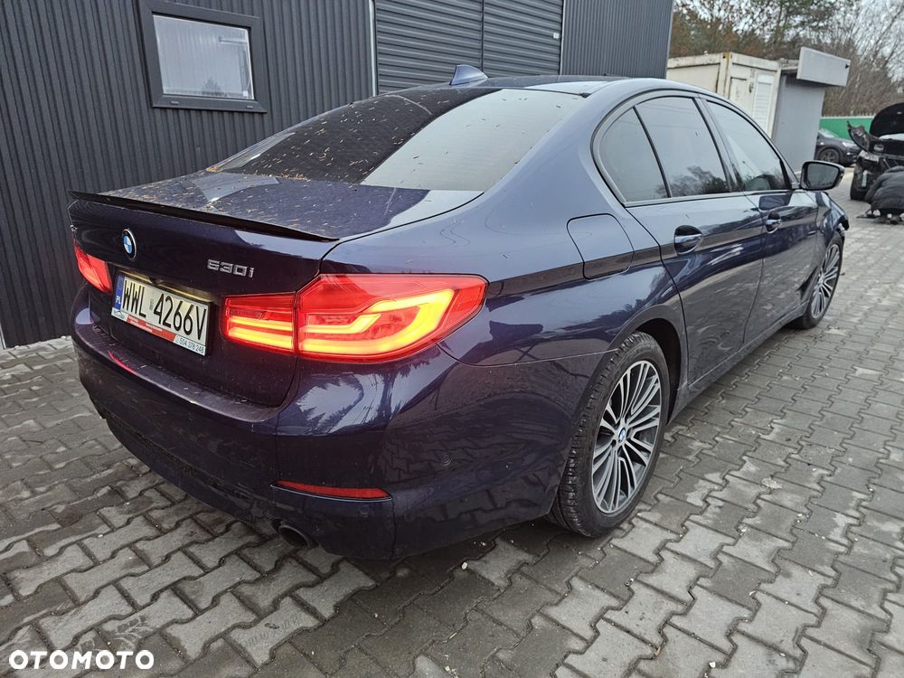 BMW Seria 5 530i xDrive GPF Sport Line sport - 4
