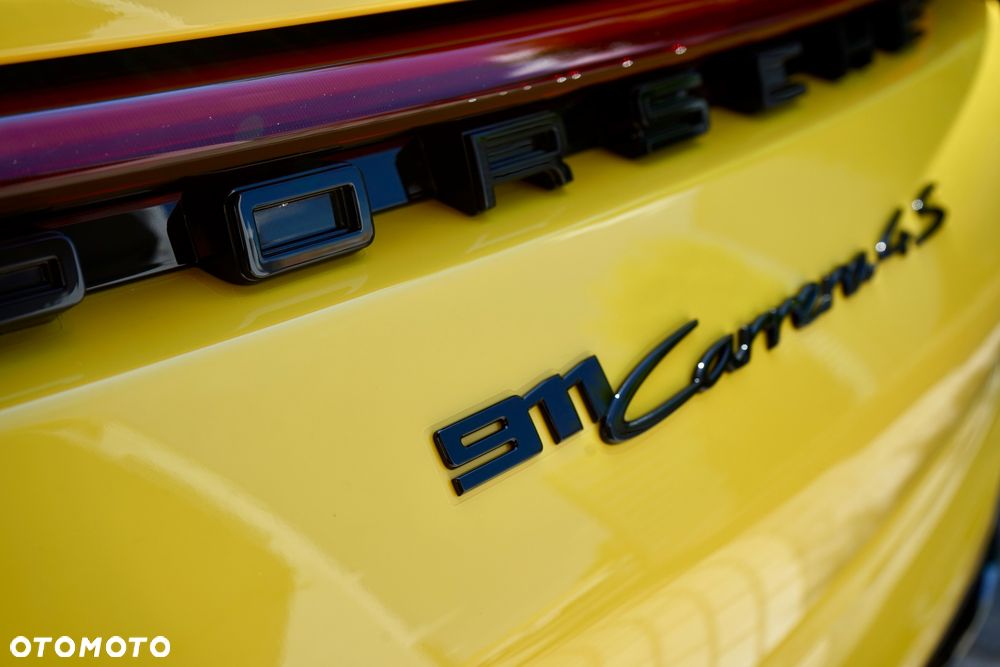 Porsche 911 Carrera 4S - 14