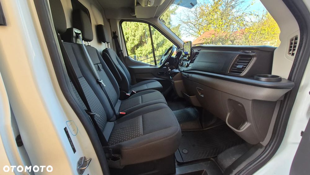 Ford Transit - 30